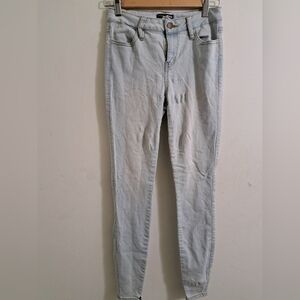 Fashion Nova Jeans Size 3.